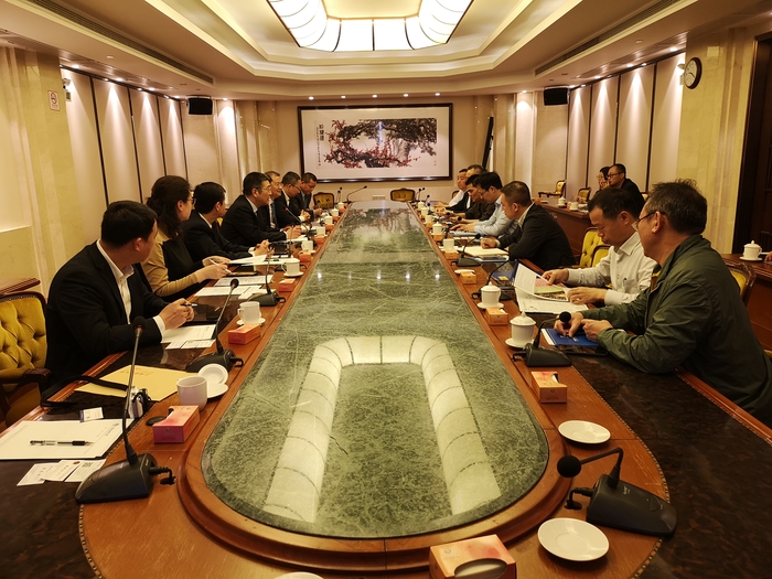楊萬楓副校長一行參加粵東供應鏈創新與發展論壇並拜訪汕頭市人民政府