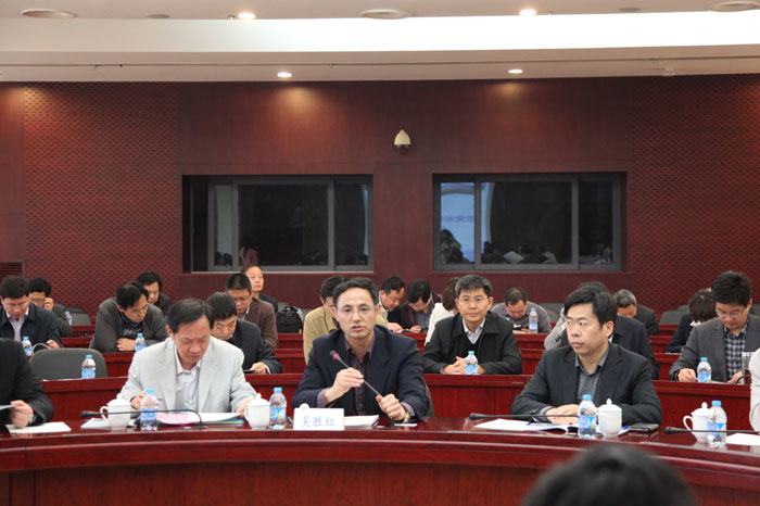南京工業大學黨委常委吳勝紅介紹培訓班概況