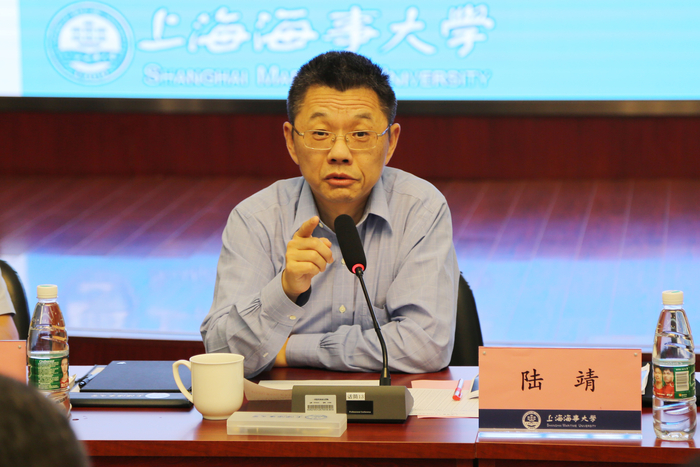 陸靖校長發表講話
