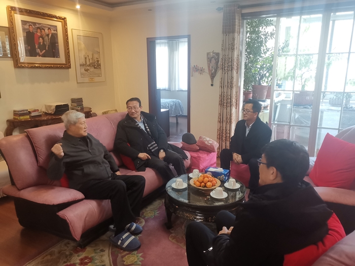 黃有方校長看望交通運輸部原副部長林祖乙