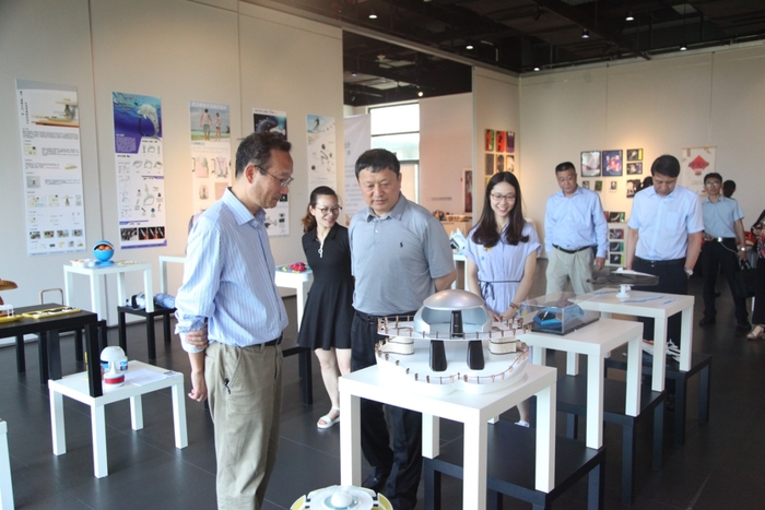參觀“2018畢業設計作品展”
