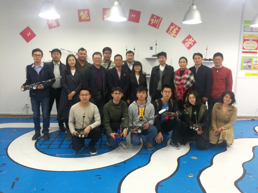 楊浦少科站🦸🏻‍♀️、臨港中小學校領導參觀實驗室