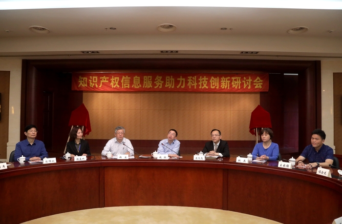 施欣副校長致辭