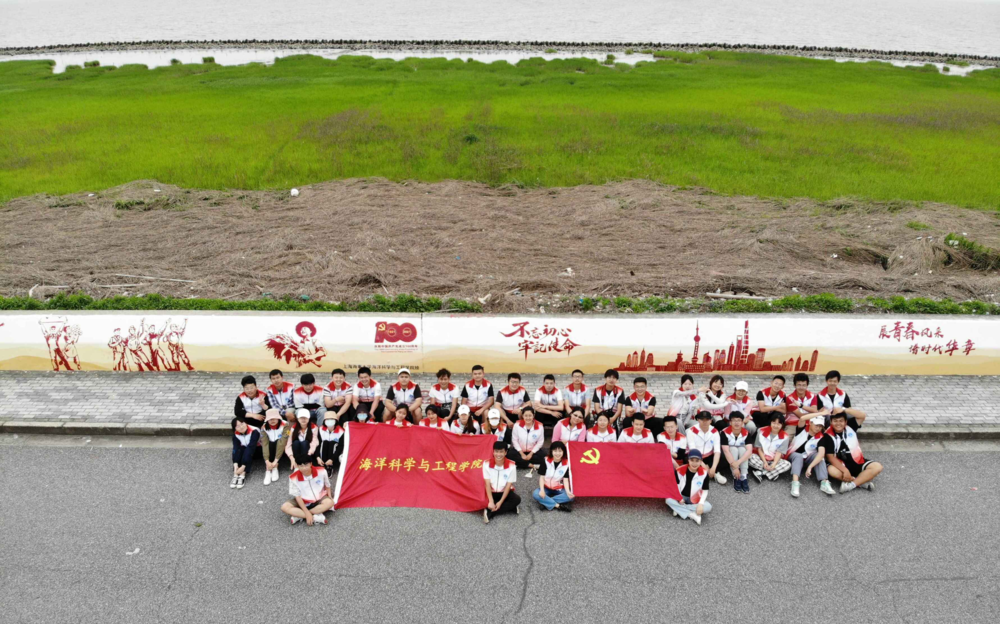 海堤墻繪活動誌願者合影