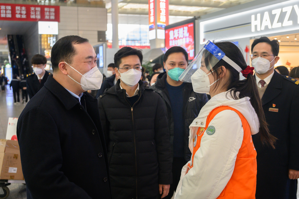 領導慰問學校誌願者