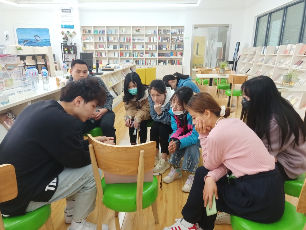 機關黨總支學生處黨支部組織學生開展考研交流分享