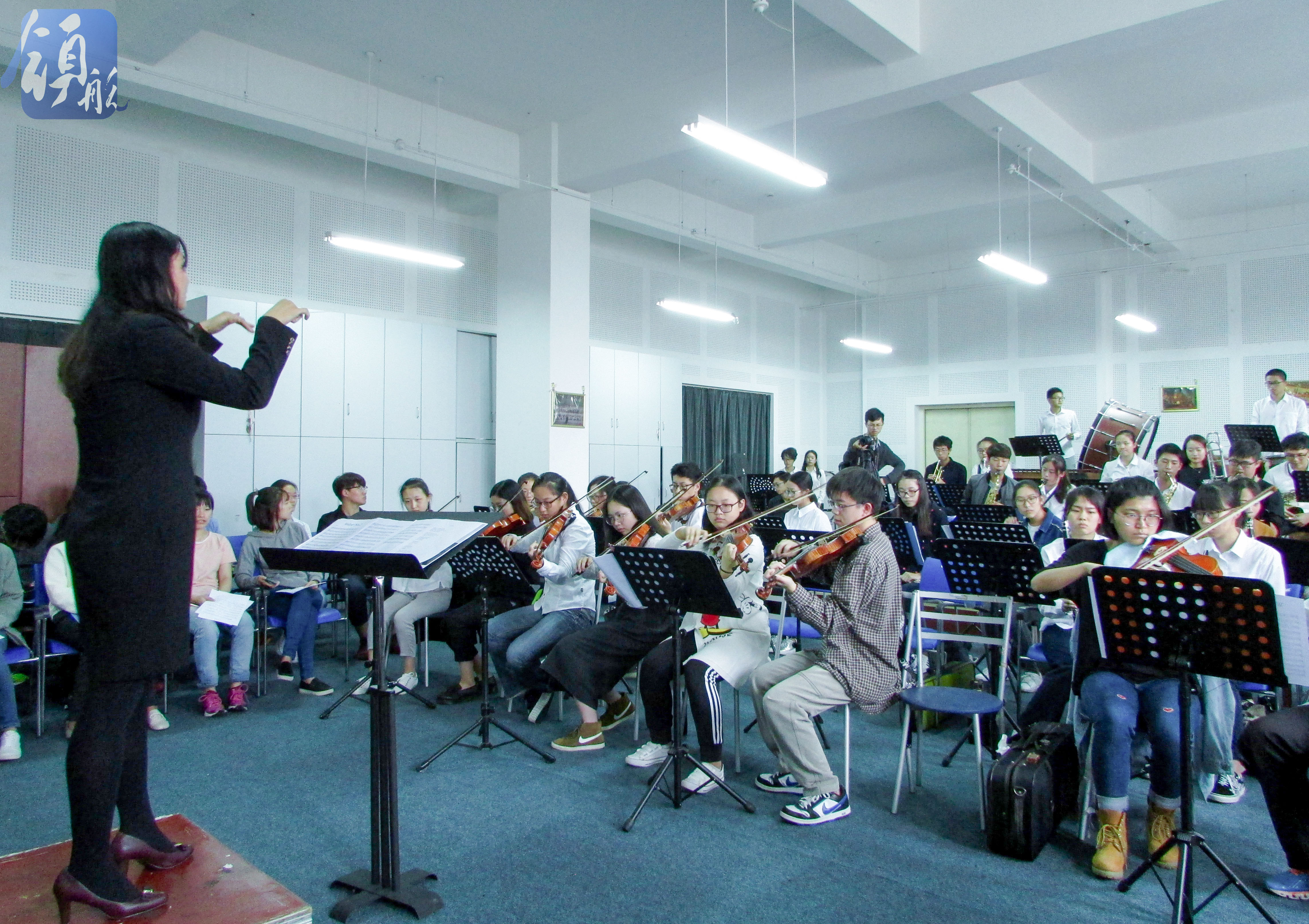 室內樂樂團和管樂團演奏