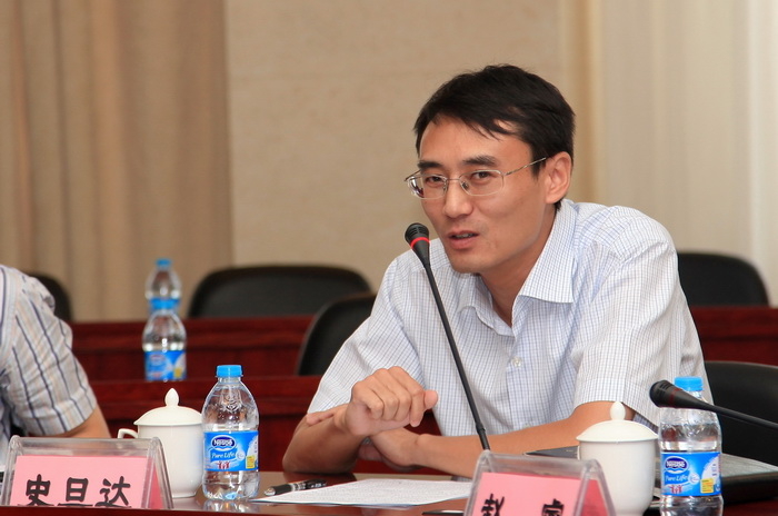 海洋科學與工程學院副院長史旦達發言