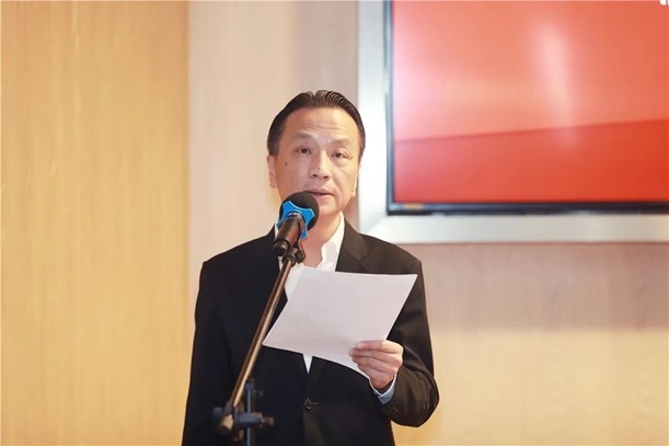 嚴偉副校長作交流發言