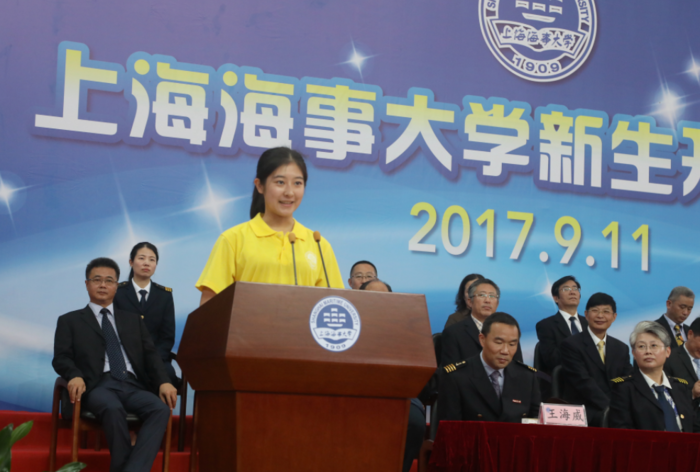 新生代表蘇泳銘同學發言